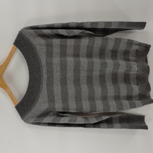 Cache' sweater size medium two tone gray button detail metallic striped Cache - Picture 9 of 9